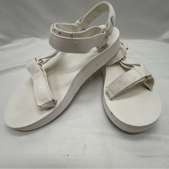 TEVA white sandals size 8 - Picture 3 of 7
